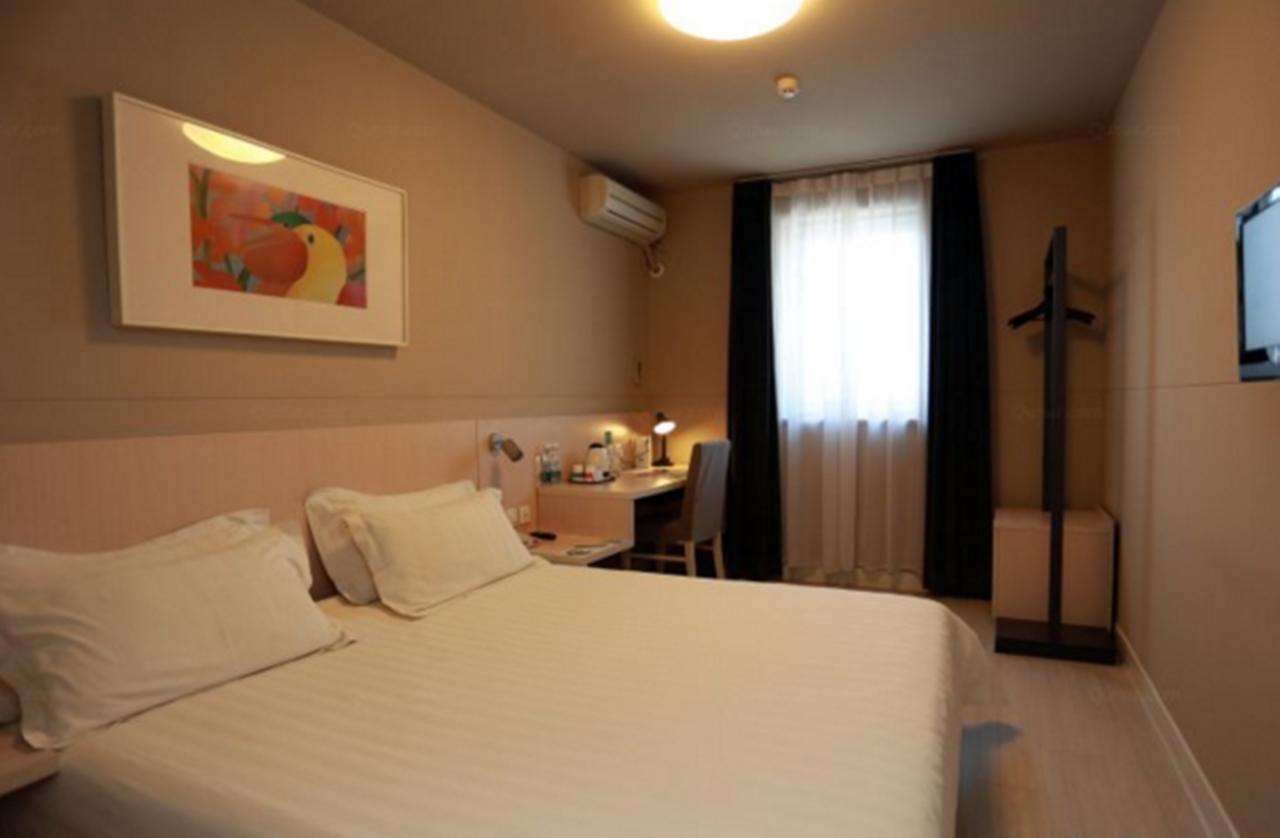 Jinjiang Inn Wuhan Optical Valley Finance Habour Exterior photo